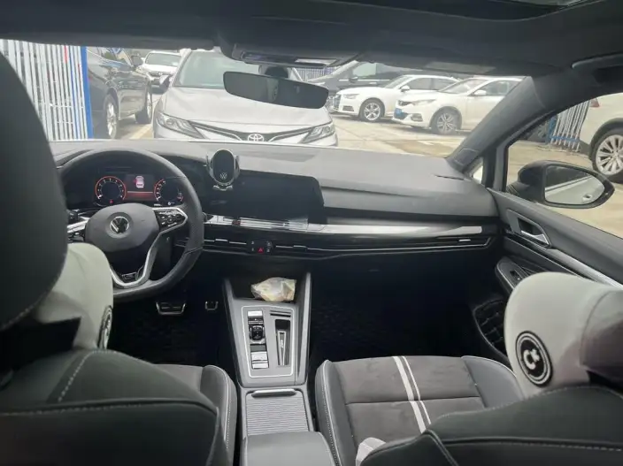 Volkswagen Golf 2023 Model Facelift 280TSI DSG R-Line – фото 7