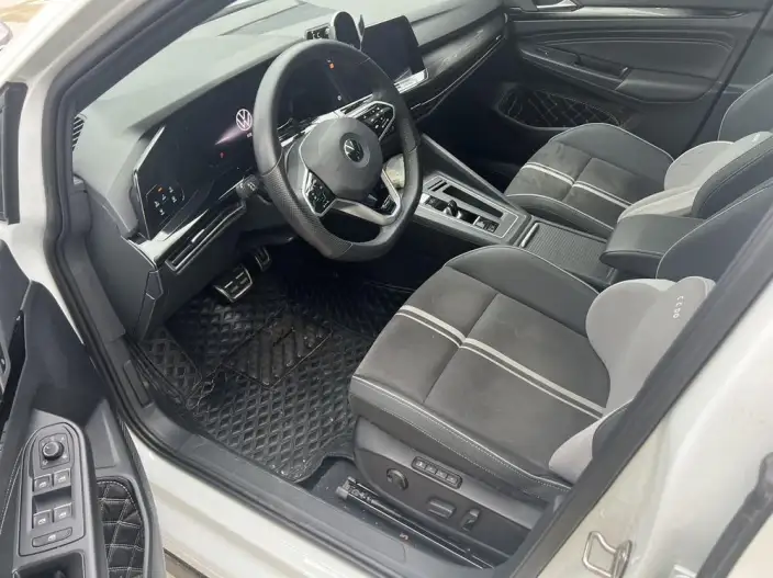 Volkswagen Golf 2023 Model Facelift 280TSI DSG R-Line – фото 8