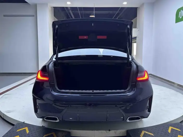 BMW 3 Series 2023 Model 320Li M Sports Set – фото 10