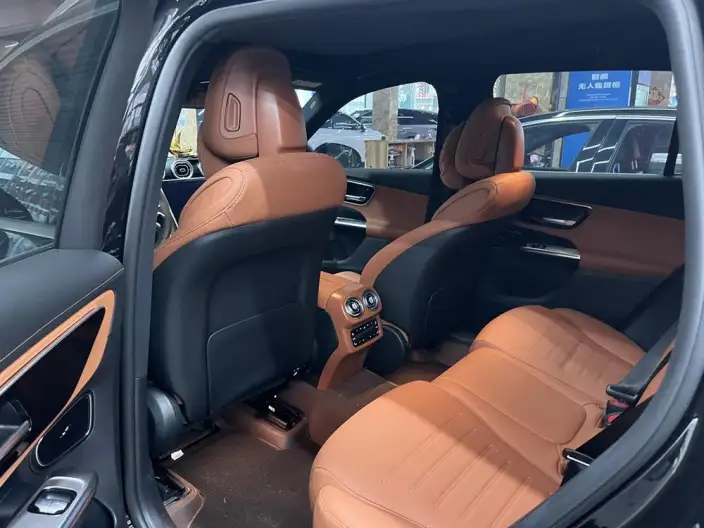 Mercedes-Benz GLC 2025 Model Facelift GLC 300 L 4MATIC Dynamic Model 5 seat – фото 7