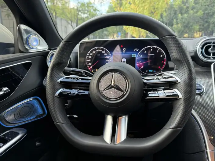 Mercedes-Benz C-Class 2023 Model C 200 L Sports Edition – фото 10