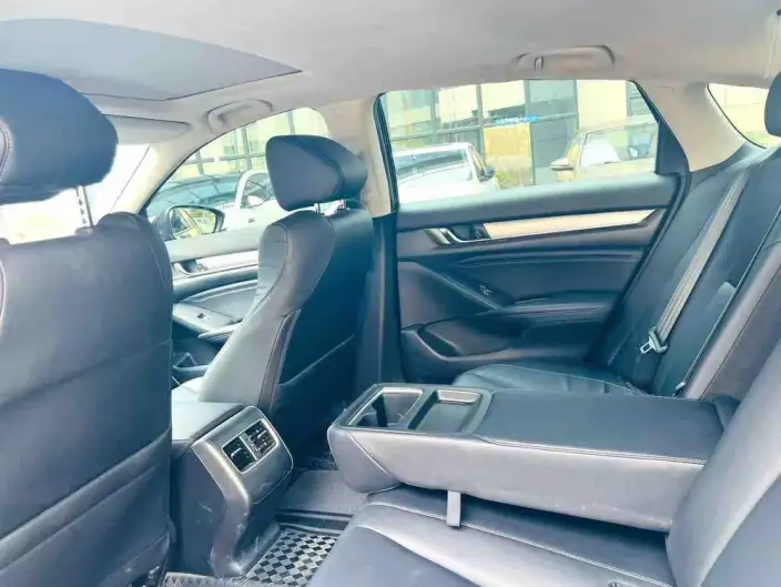 Honda Accord 2021 Model 260TURBO Luxury · Starry sky Limited edition – фото 9