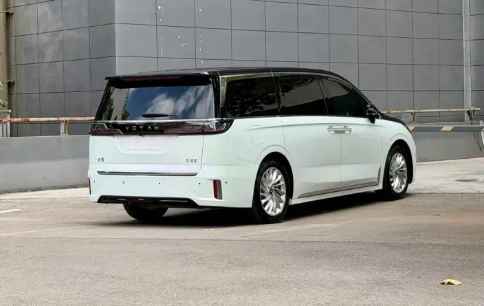 VOYAH Dreamer PHEV 2024 Model Ultra-long Endurance Premium Edition – фото 6