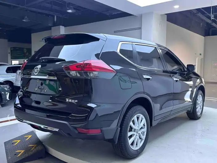 Nissan X-Trail 2023 Model Classic Edition 2.0L 2WD Smart Connect Comfort Edition – фото 7