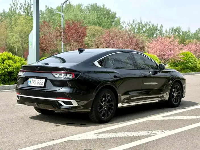 Ford Mondeo 2022 Model Facelift EcoBoost 245 Luxury Model – фото 6