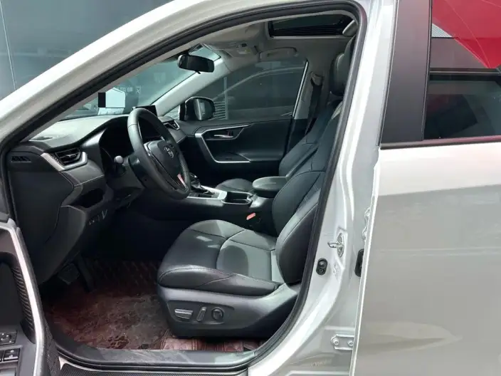 Toyota Wildlander 2020 Model 2.0L 4WD Deluxe Edition – фото 7