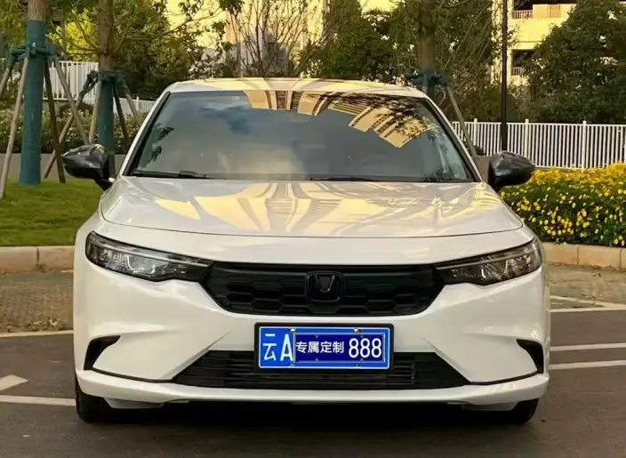 Model Ge 2023 Model 240TURBO CVT Leading version – фото 2