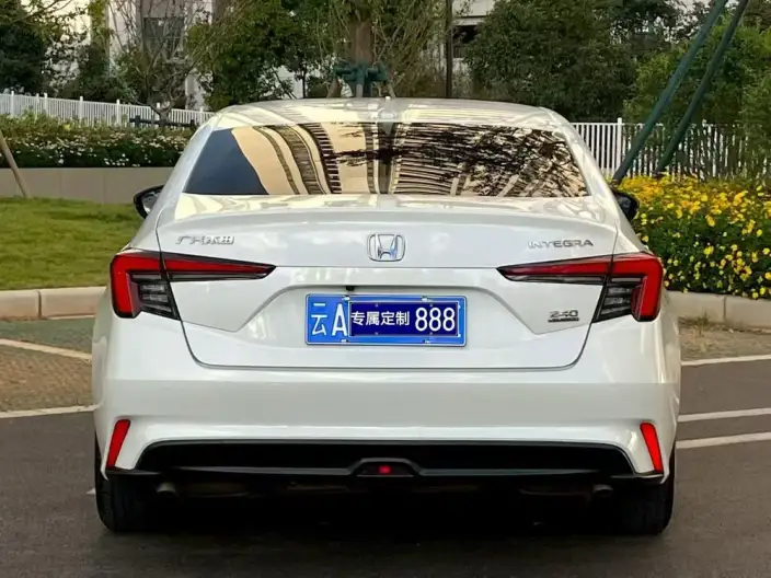Model Ge 2023 Model 240TURBO CVT Leading version – фото 4