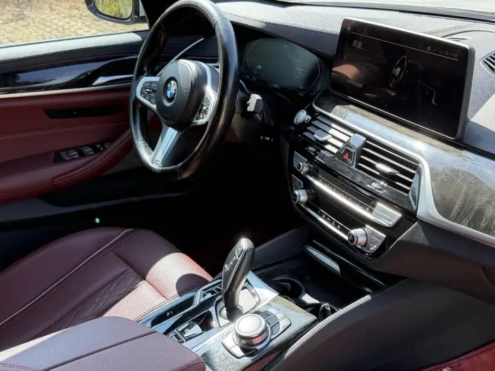 BMW 5 Series 2022 Model 525Li M Sports Set – фото 5