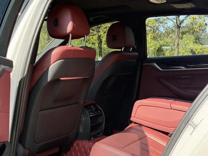 BMW 5 Series 2022 Model 525Li M Sports Set – фото 9