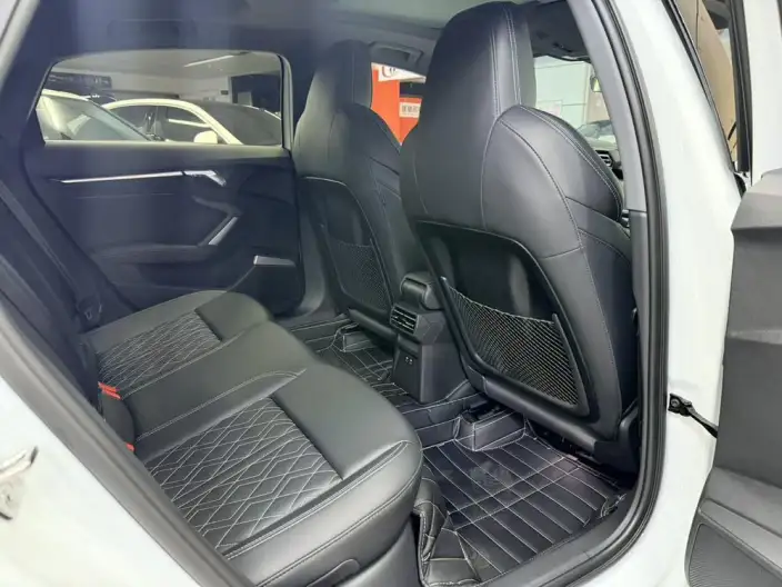 Audi A3 2026 Model A3L Limousine 35 TFSI Continental Flying Spur Exclusive Model – фото 9