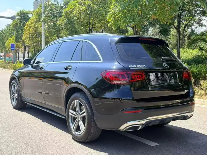 Mercedes-Benz GLC 2021 Model GLC 260 L 4MATIC Dynamic Model – фото 4