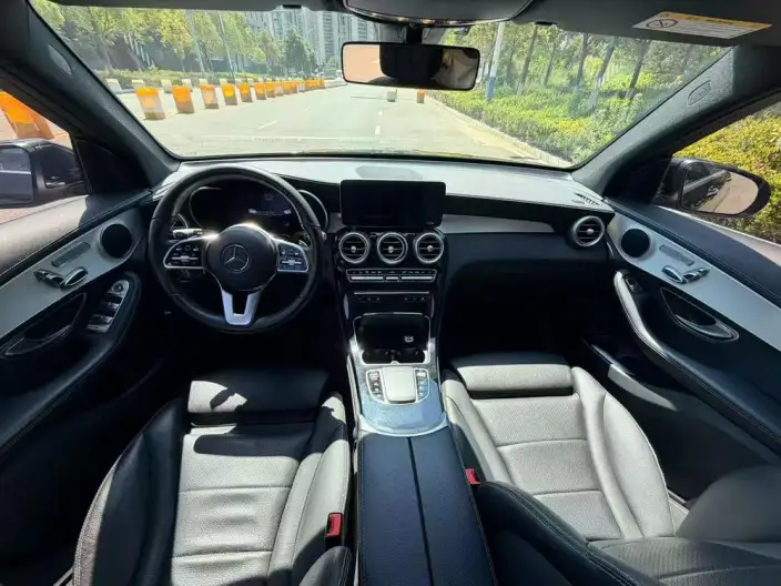 Mercedes-Benz GLC 2021 Model GLC 260 L 4MATIC Dynamic Model – фото 7