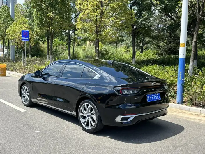 Ford Mondeo 2022 Model EcoBoost 245 Supreme Model – фото 4