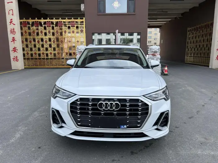 AUDI Q3 2022 Model 35 TFSI Fashion Dynamic Model – фото 2