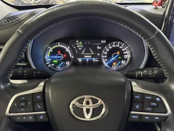 Toyota Highlander 2022 Model Hybrid 2.5L 4WD Premium Edition 7 seat – фото 9