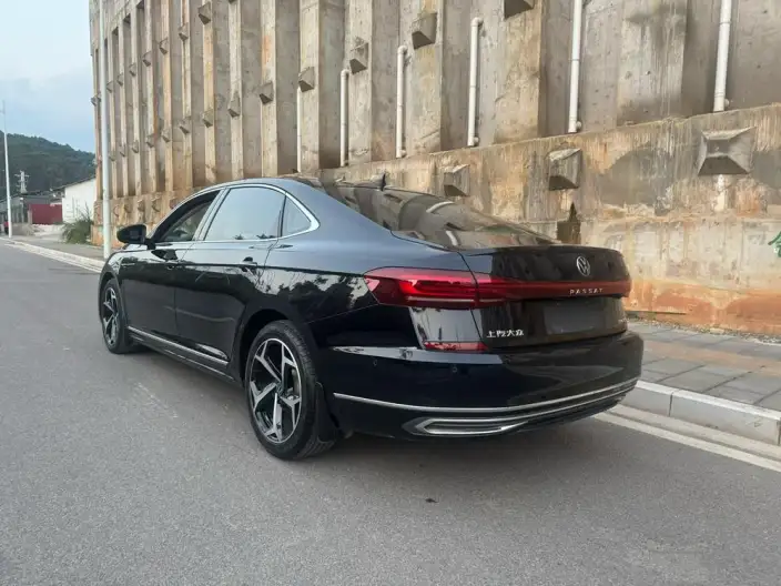 Volkswagen Passat 2023 Model Facelift 330TSI Starry sky Deluxe Edition – фото 4