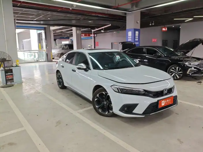 Honda Civic 2023 Model HATCHBACK 2.0L e:HEV Extreme Yao Edition – фото 2