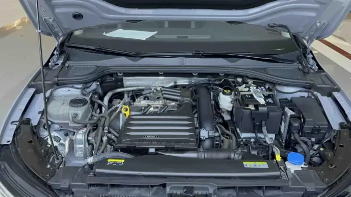 Volkswagen Golf 2021 Model 280TSI DSG Pro – фото 8