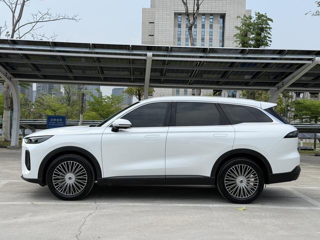 Chery Tiggo 8L 2024 2.0T Automatic Luxury – фото 4