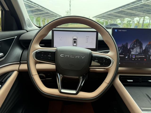 Chery Tiggo 8L 2024 2.0T Automatic Luxury – фото 9
