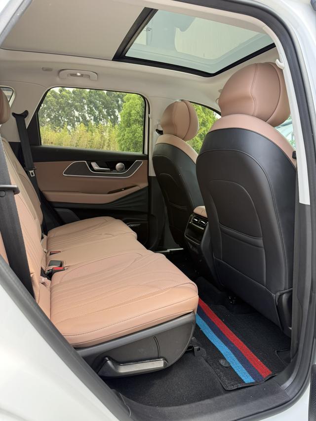Chery Tiggo 8L 2024 2.0T Automatic Luxury – фото 10