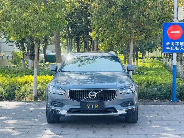 Volvo V90 2021 Model Cross Country B5 AWD Zhiyuan Edition