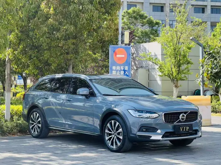 Volvo V90 2021 Model Cross Country B5 AWD Zhiyuan Edition