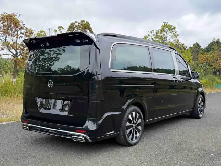 Viano 2023 Model 2.0T Elite Edition 7 seat – фото 6