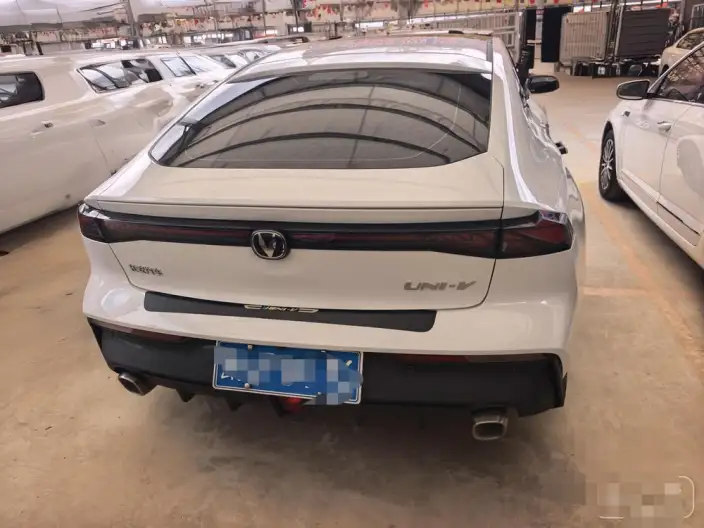 Changan UNI-V 2024 Model 1.5T Noble Model – фото 5