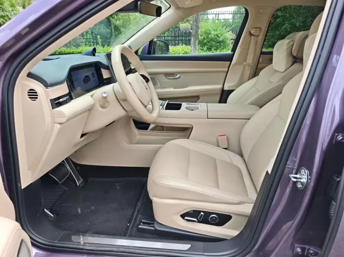 Aito M5 2025 Model Extended Range Ultra 4WD Edition – фото 10