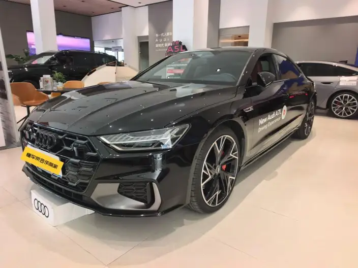 Audi A7 L 2025 Model 45 TFSI quattro Black Samurai Edition