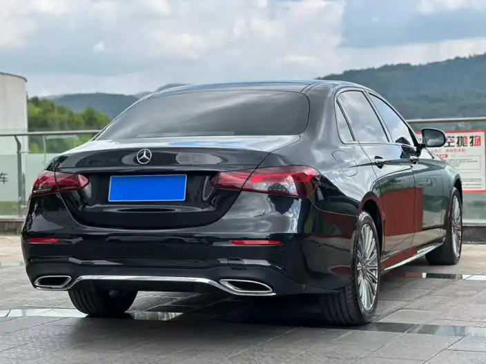 Mercedes-Benz E-Class 2022 Model E 300 L Luxury Model sedan – фото 6