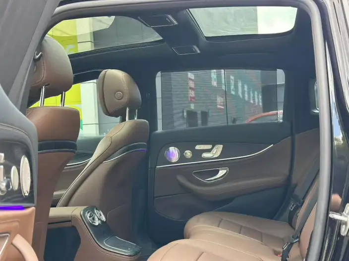 Mercedes-Benz E-Class 2022 Model E 300 L Luxury Model sedan – фото 9