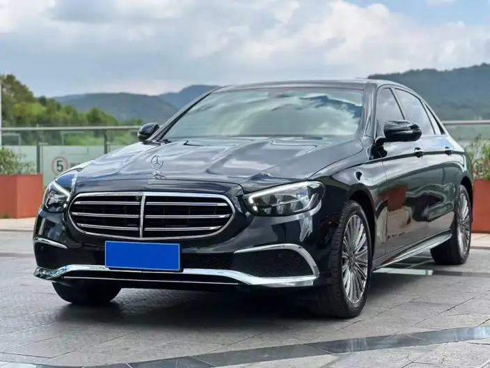 Mercedes-Benz E-Class 2022 Model E 300 L Luxury Model sedan – фото 10