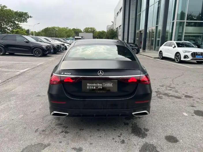 Mercedes-Benz E-Class Imported 2025 Model E 300 Luxury Model Sports Edition – фото 5