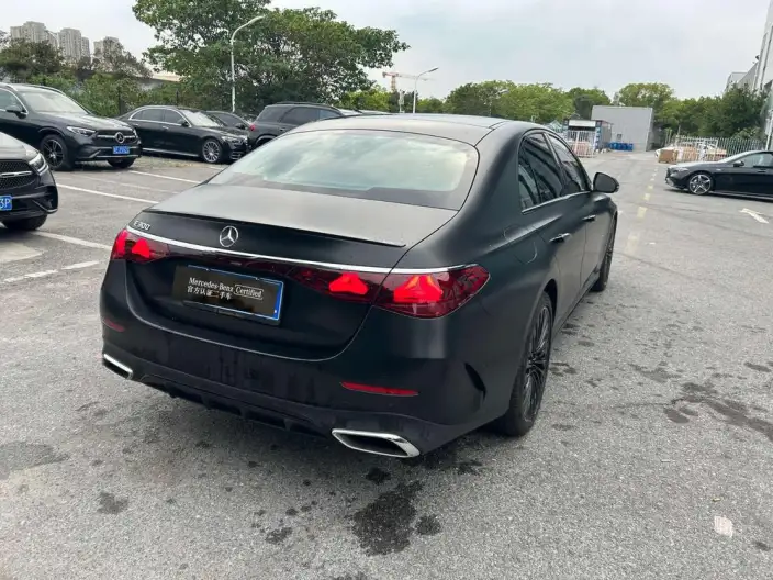 Mercedes-Benz E-Class Imported 2025 Model E 300 Luxury Model Sports Edition – фото 6