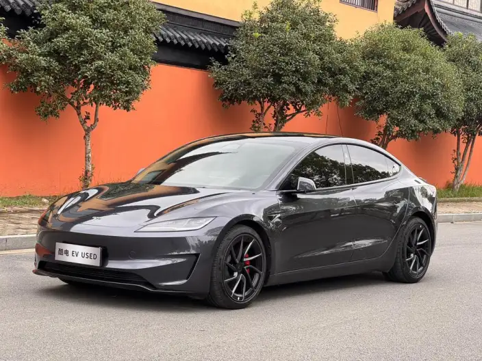 Model 3 2024 Model High performance All-wheel drive version – фото 10