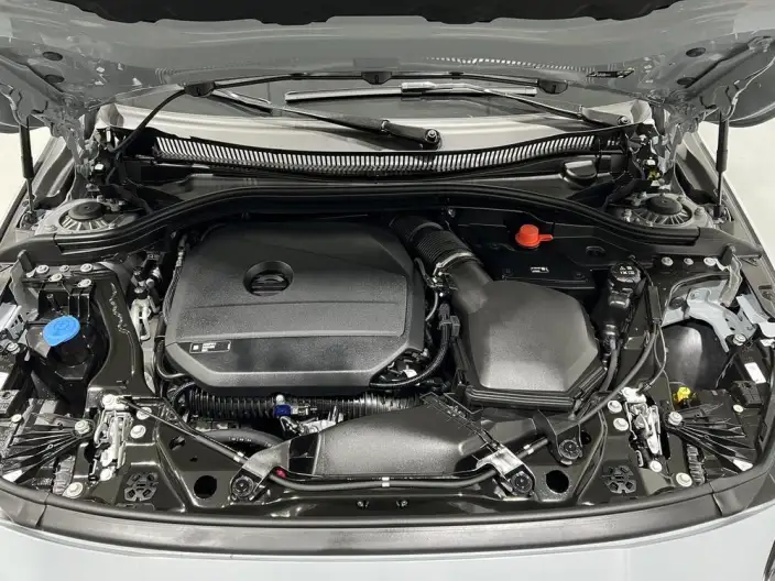 BMW 2 Series 2025 Model 225L M Sports Set – фото 6