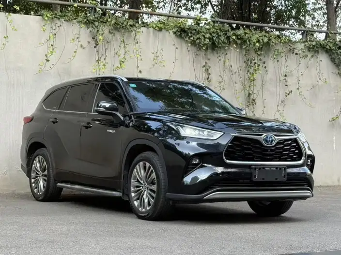 Toyota Highlander 2022 Model Hybrid 2.5L 4WD Supreme Edition 7 seat – фото 3