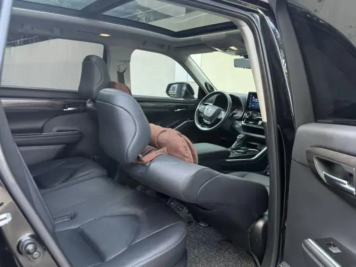 Toyota Highlander 2022 Model Hybrid 2.5L 4WD Supreme Edition 7 seat – фото 9