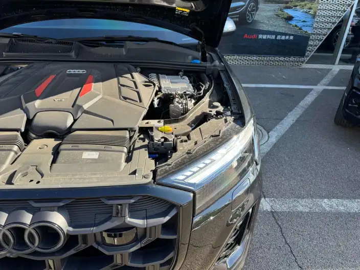 AUDI SQ7 2024 Model 4.0 TFSI – фото 7