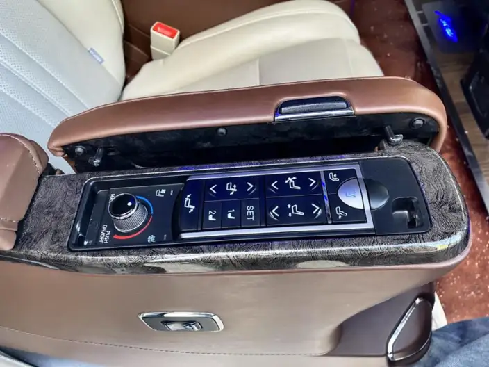 Buick GL8 2022 Model ES Luzun 653T Comfort Model – фото 8