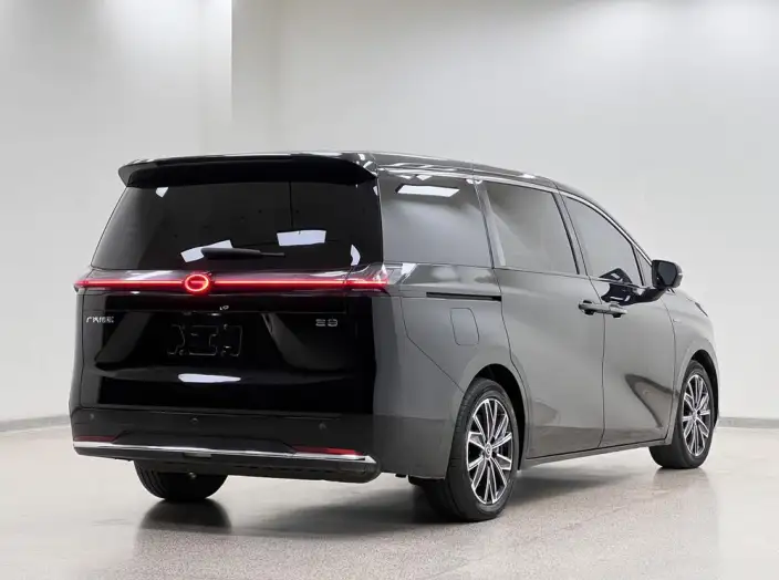 GAC Trumpchi E8 PHEV 2024 Model 2.0ATK 150km MAX Edition – фото 7