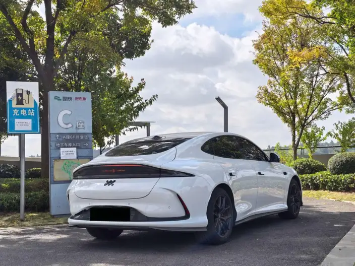 IM L6 2024 Model Max Standard Edition 75kWh – фото 6