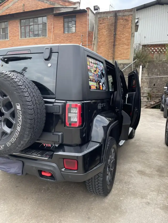 BAIC BJ40 2021 Model 2.0D Automatic 4WD Blade Hero Edition Pioneer Model – фото 6