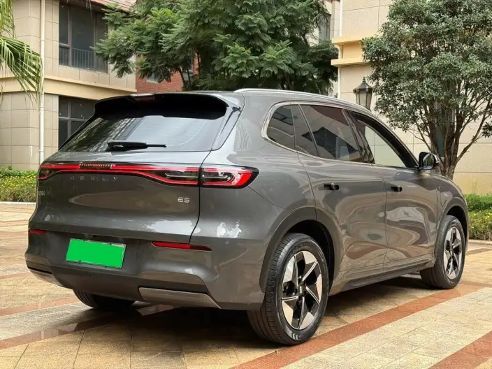 Geely Galaxy E5 2026 Model 610km Tiggo + Edition – фото 7
