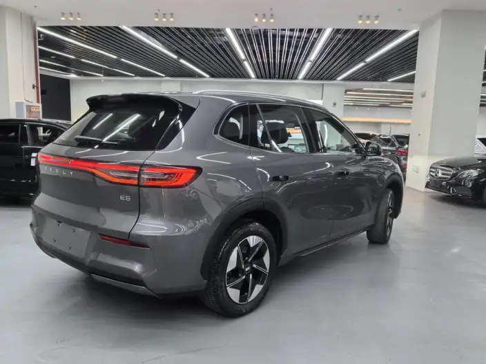 Geely Galaxy E5 2026 Model 610km Tiggo + Edition – фото 4