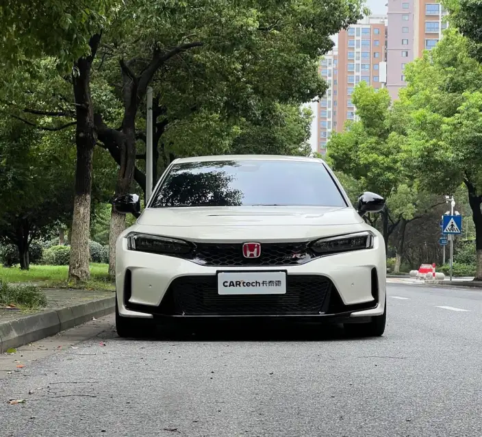 Honda Civic Imported 2023 Model 420TURBO TYPE R – фото 2