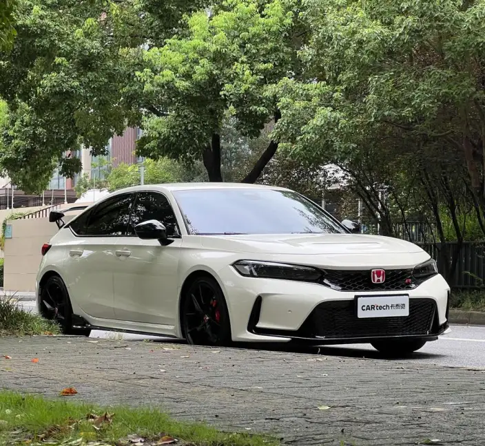 Honda Civic Imported 2023 Model 420TURBO TYPE R – фото 3